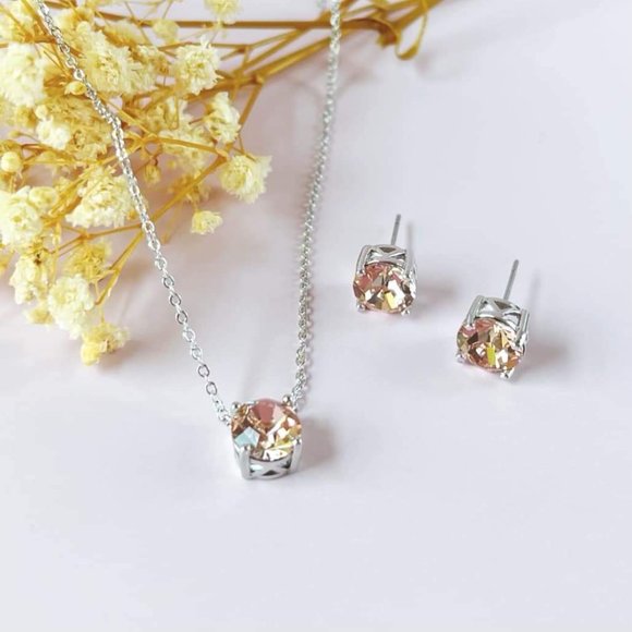 Park Lane Vintage Rose Impression Necklace - BNIB - Picture 2 of 3